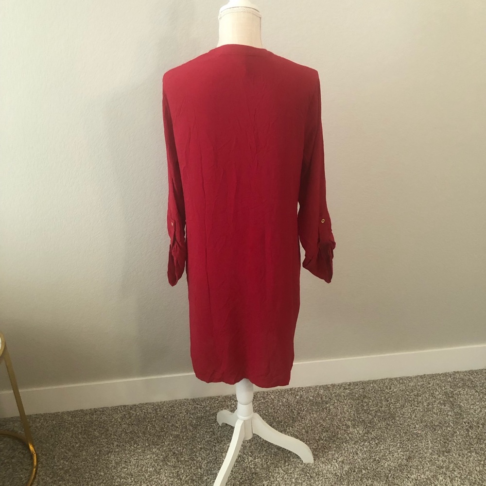 - Red Dress - Picture 15 of 16